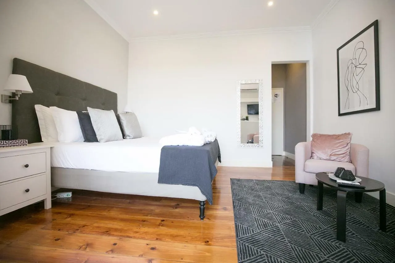 Rua Luciano Cordeiro Bhuiyan Family Host Apartment Lisbon