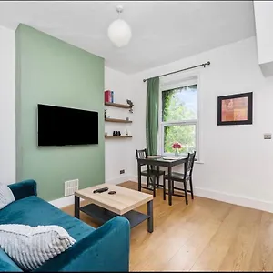 Flat In & With Own Bathroom Apartment Brighton