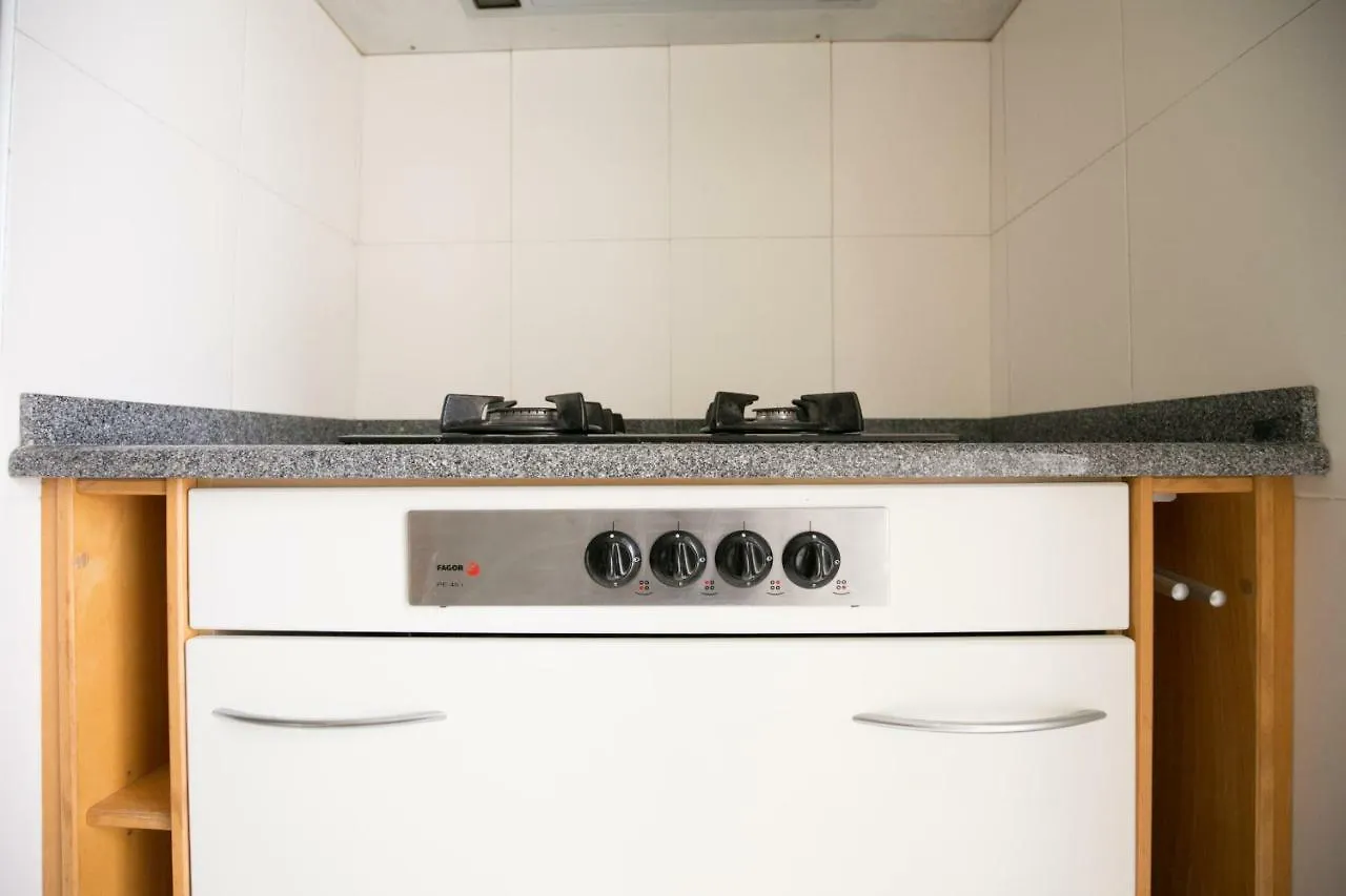 Rua Luciano Cordeiro Bhuiyan Family Host Apartment Lisbon 0*,  Portugal