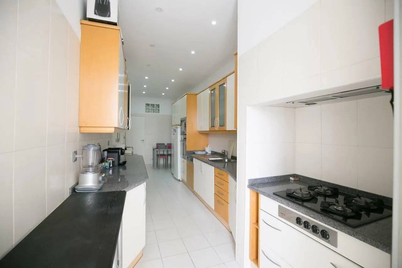 Homestay Rua Luciano Cordeiro Bhuiyan Family Host Apartment Lisbon